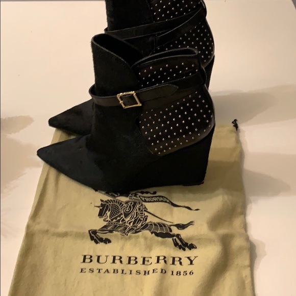 Burberry booties - Picture 3 of 9